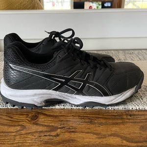 ASICS Turf Shoe
